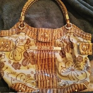 guess purse